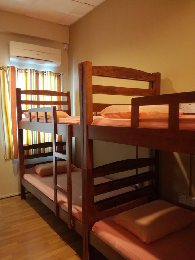 Albergue Harbourside Backpackers SDK Exterior foto